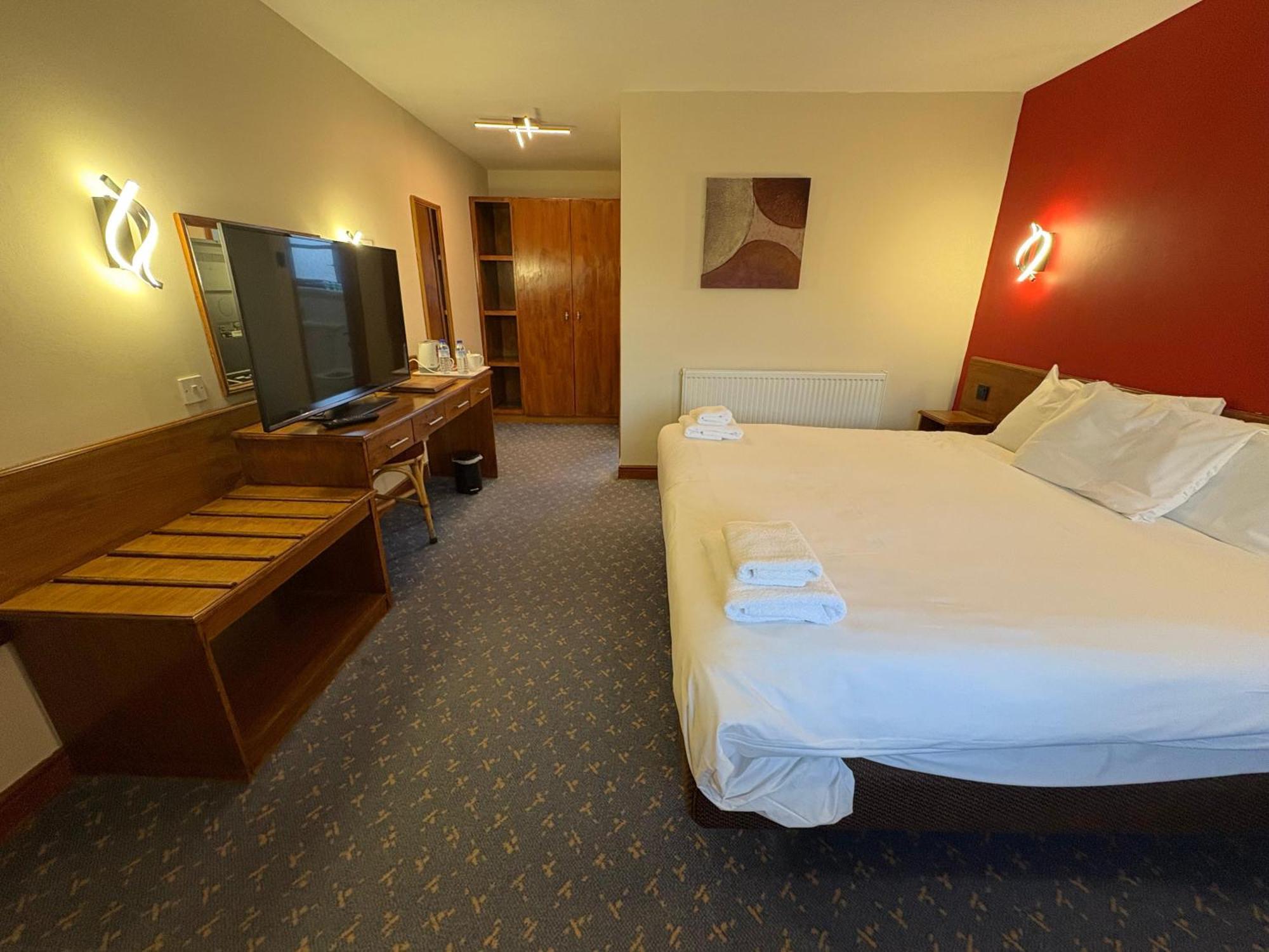 Stoke-on-Trent Tollgate Hotel & Leisure מראה חיצוני תמונה